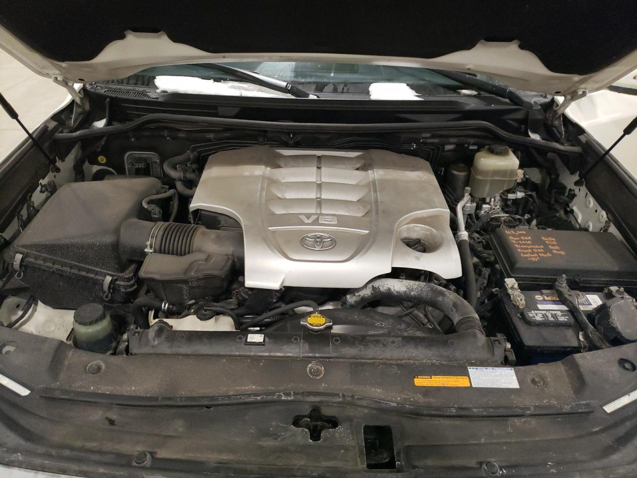 2016 Toyota Land Cruiser - Image 12