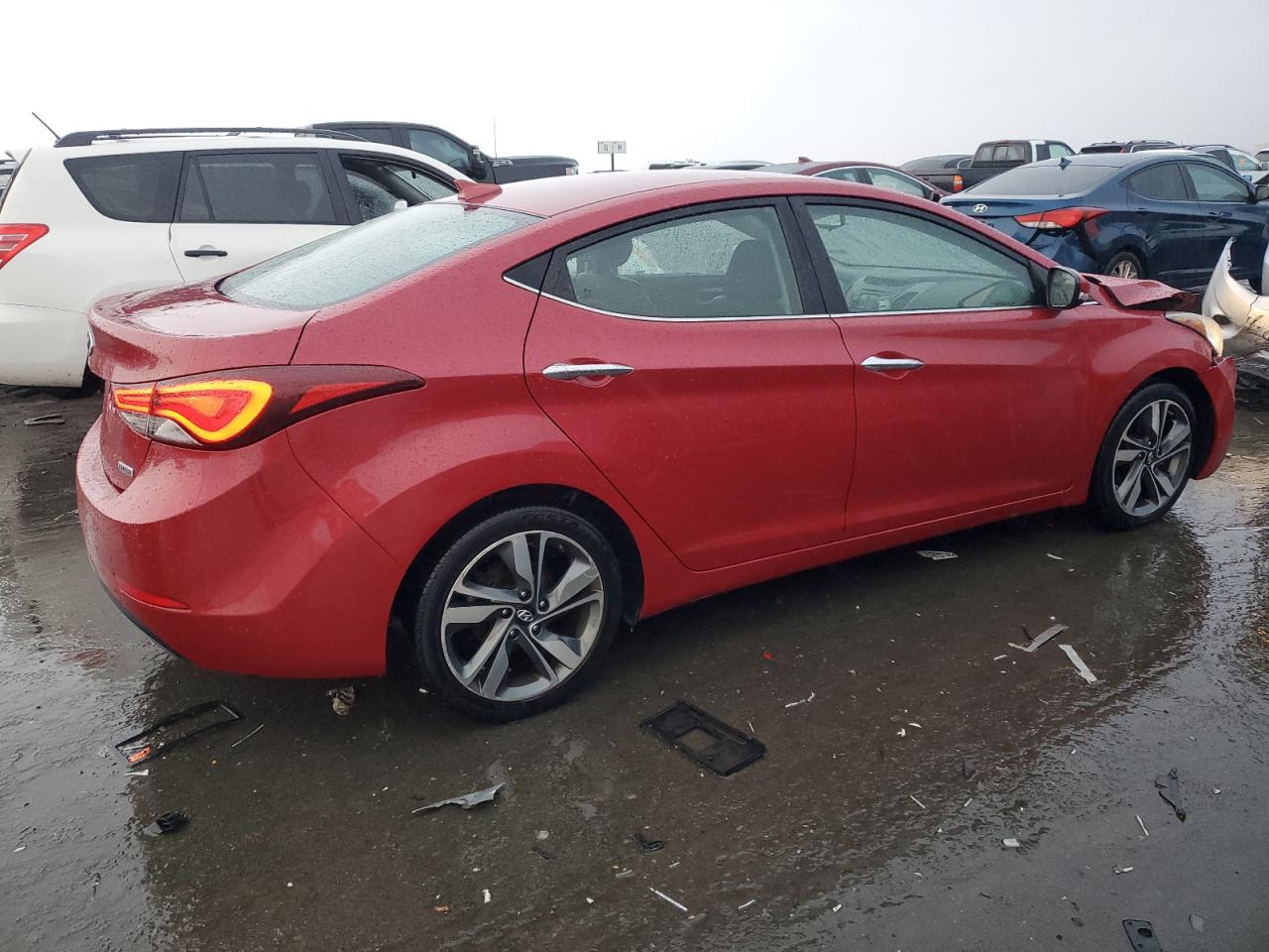 2014 Hyundai Elantra - Image 3