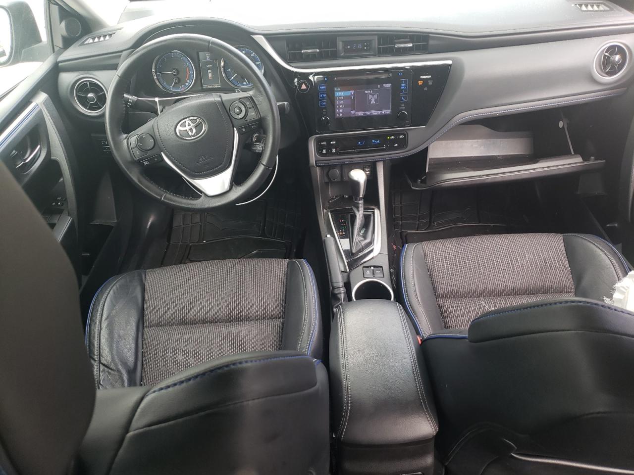 2017 Toyota Corolla - Image 8