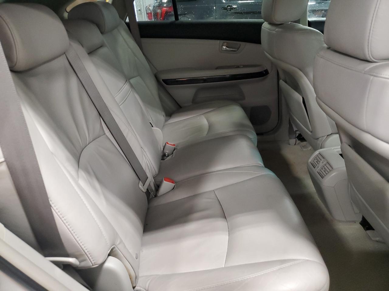 2008 Lexus RX - Image 10