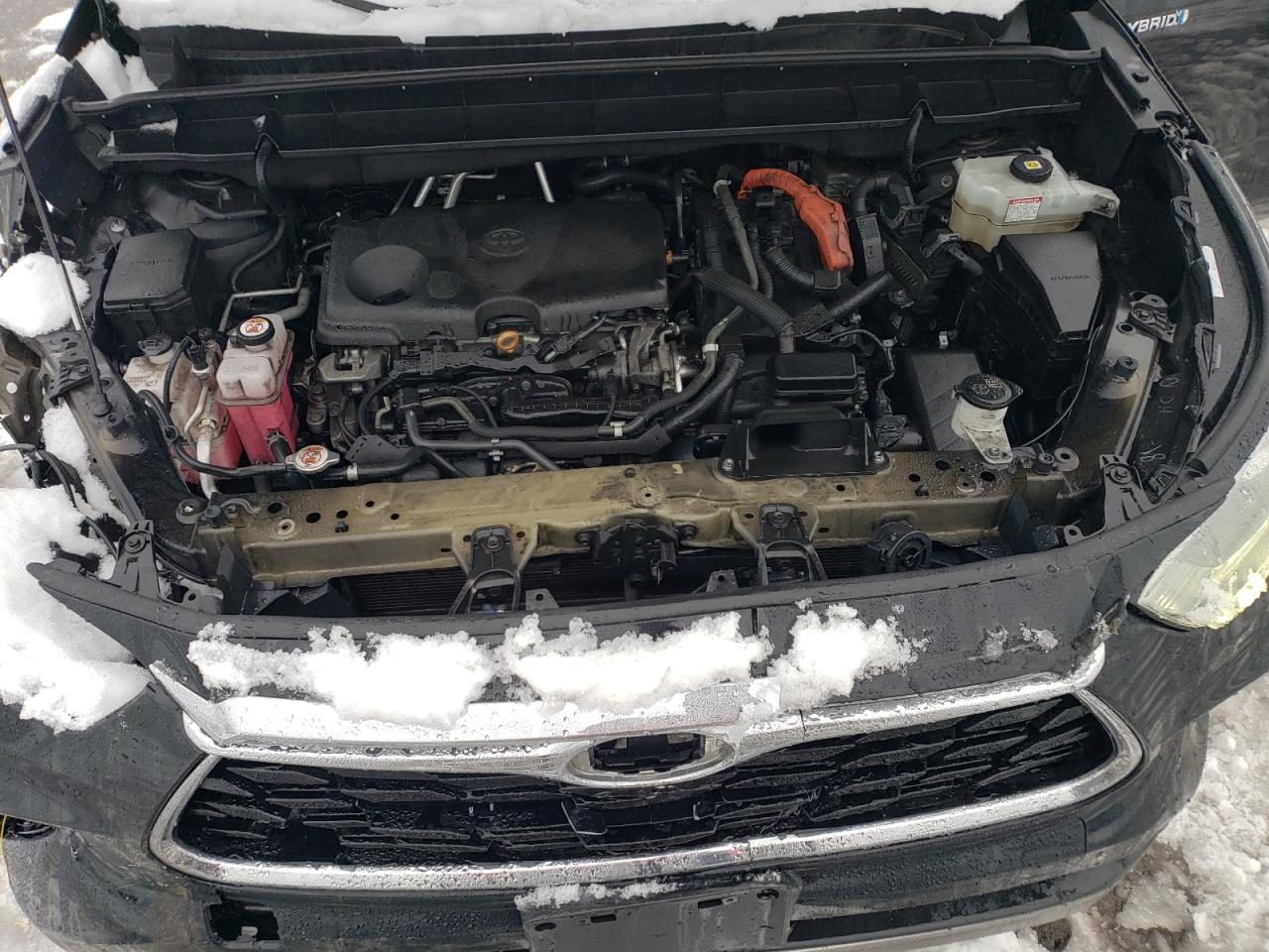 2021 Toyota Highlander - Image 13