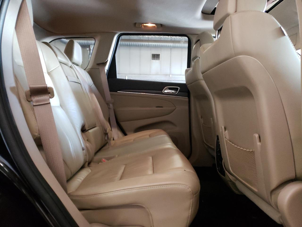 2015 Jeep Grand Cherokee - Image 11