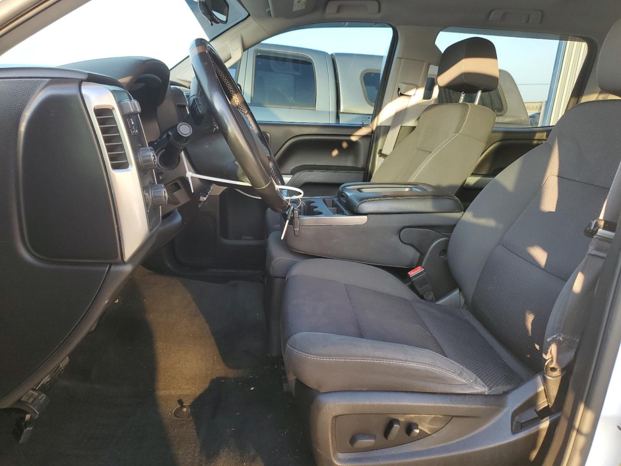 2014 Chevrolet Silverado - Image 7