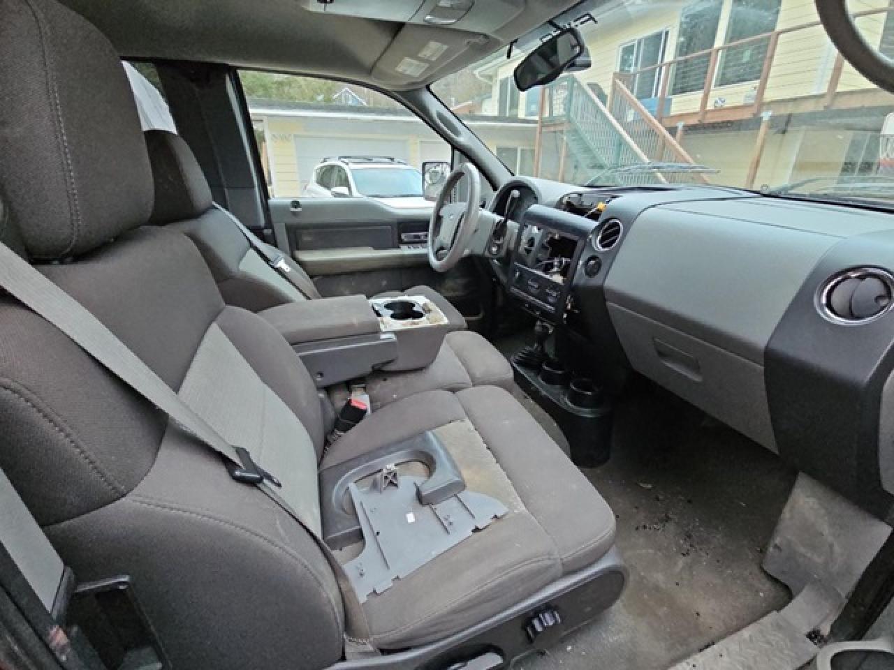 2005 Ford F-150 - Image 5