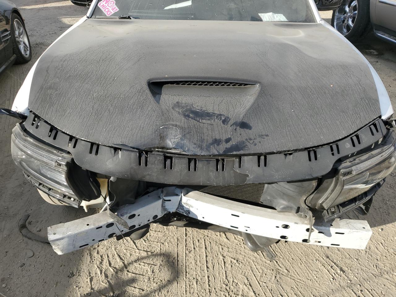 2018 Dodge Charger - Image 11