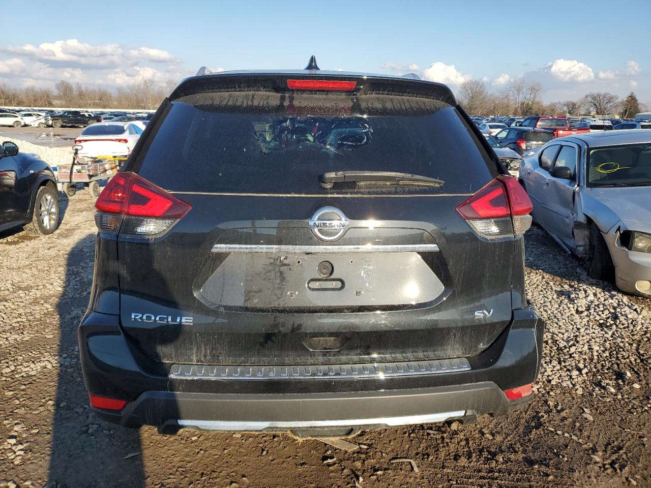 2018 Nissan Rogue - Image 6