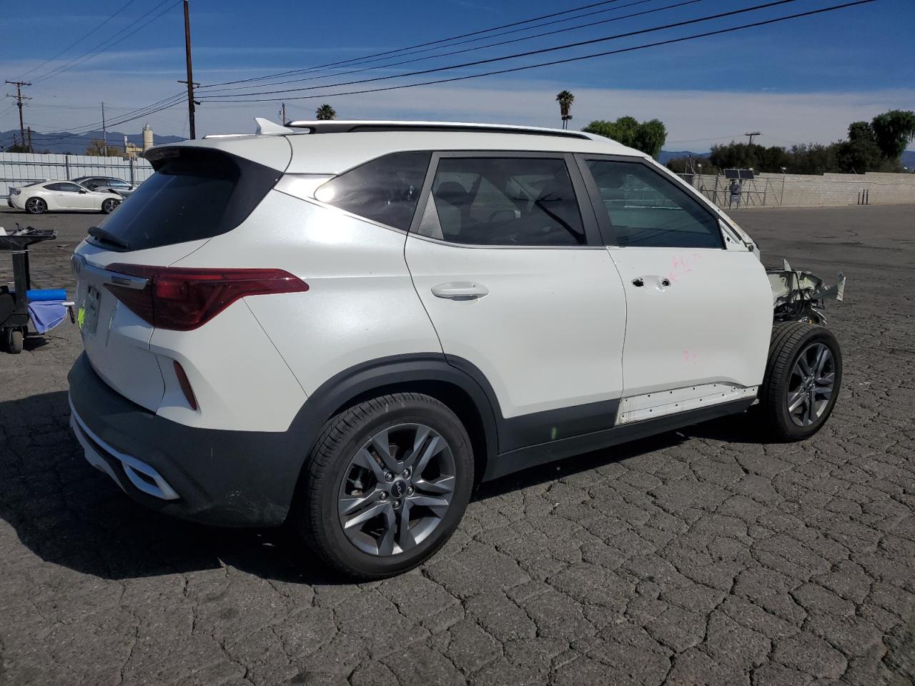 2022 Kia Seltos - Image 3