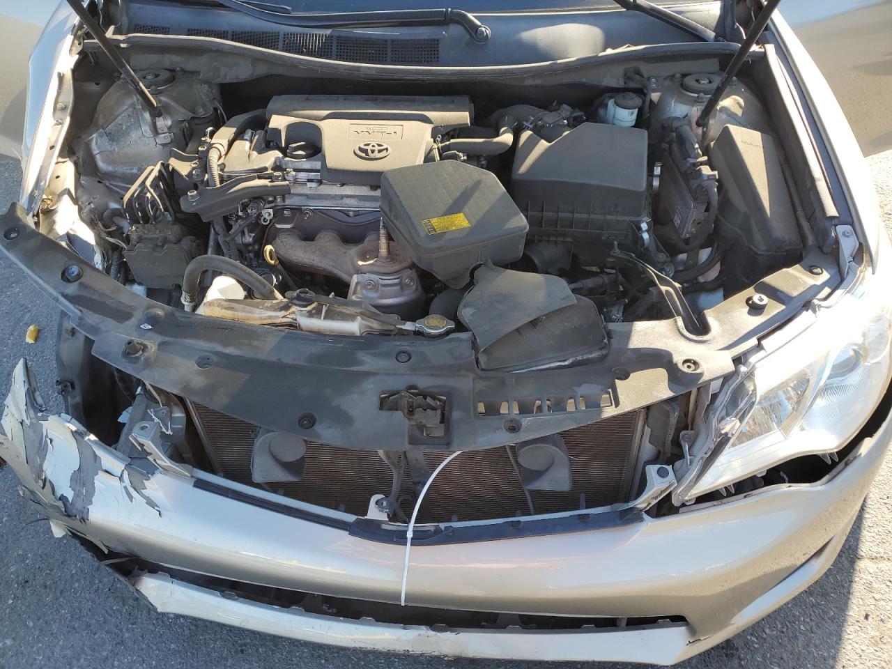 2013 Toyota Camry - Image 13