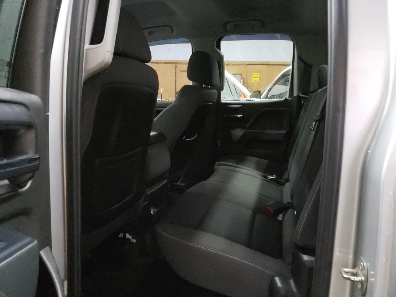 2014 Chevrolet Silverado - Image 10