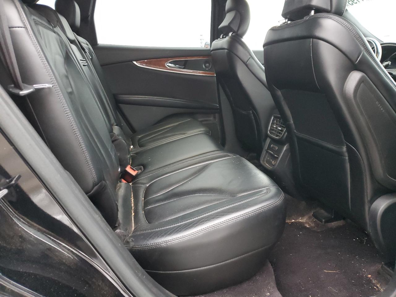 2016 Lincoln MKX - Image 10