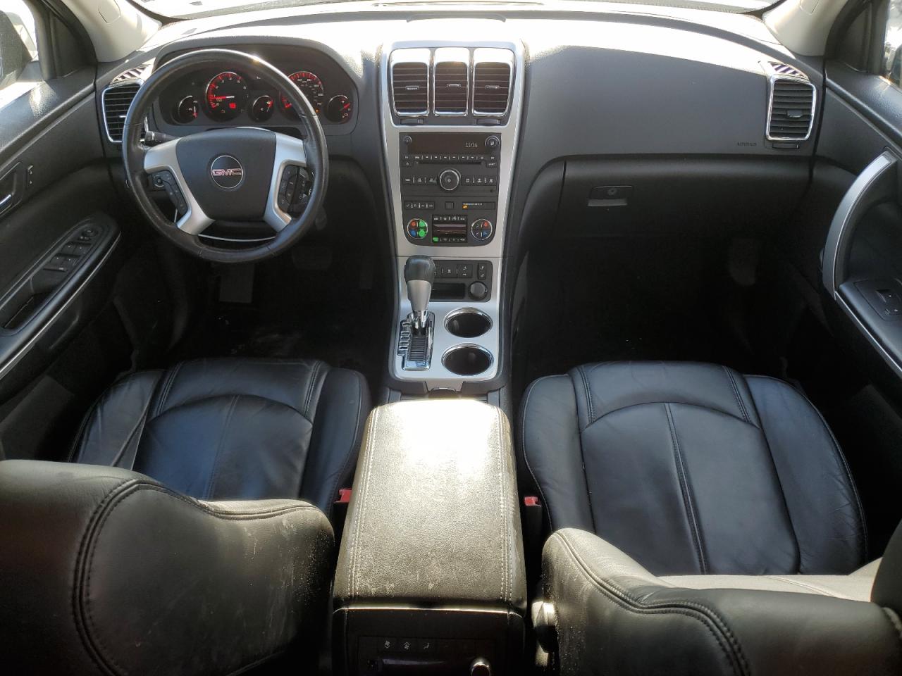 2011 GMC Acadia - Image 8