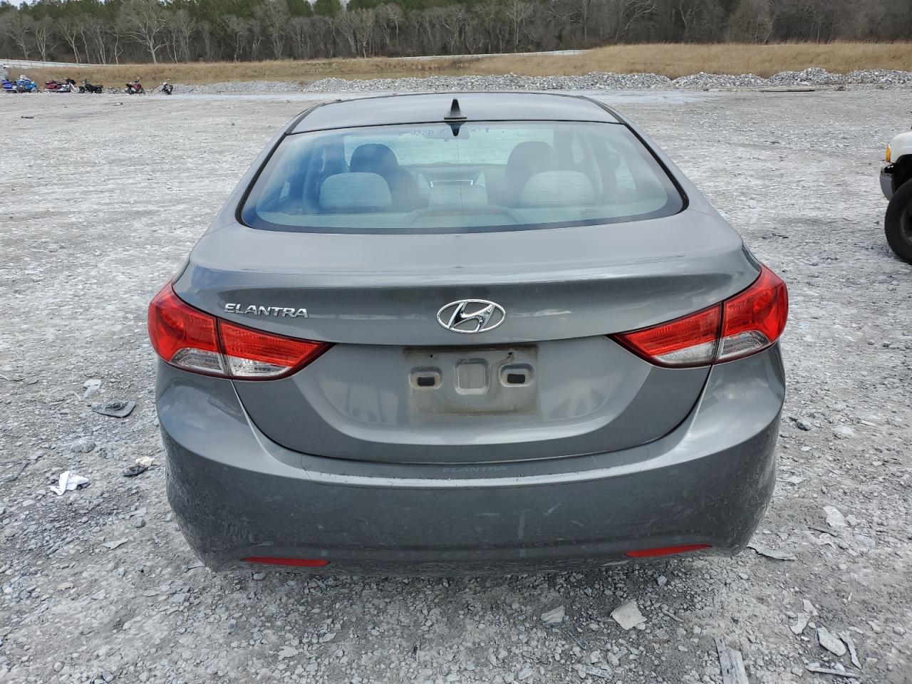2012 Hyundai Elantra - Image 6