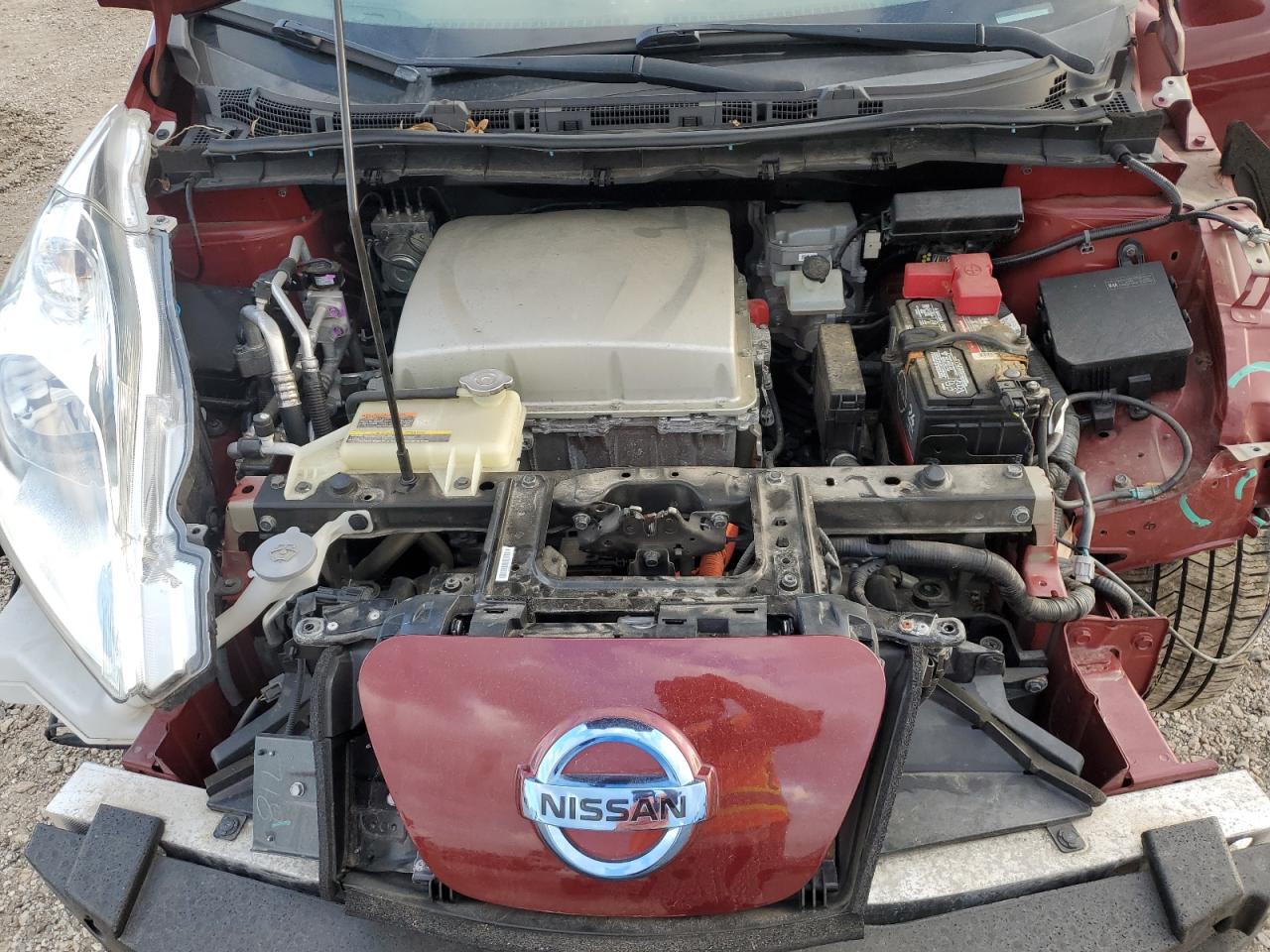 2017 Nissan Leaf - Image 12