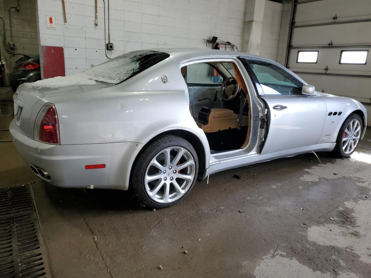 2005 Maserati Quattroporte - Image 3