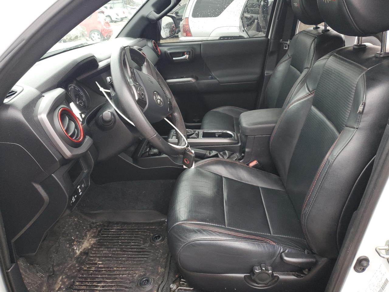 2018 Toyota Tacoma - Image 7