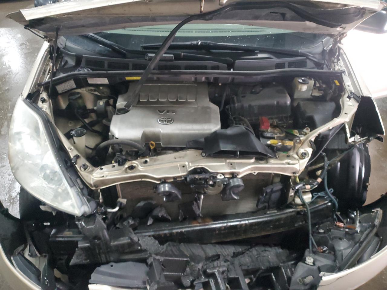 2008 Toyota Sienna - Image 12