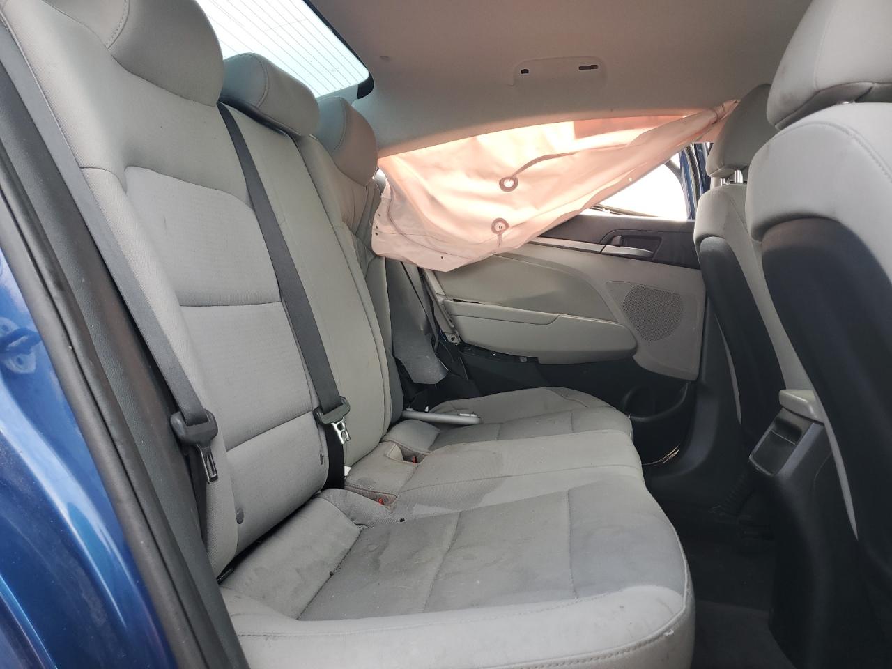 2018 Hyundai Elantra - Image 11