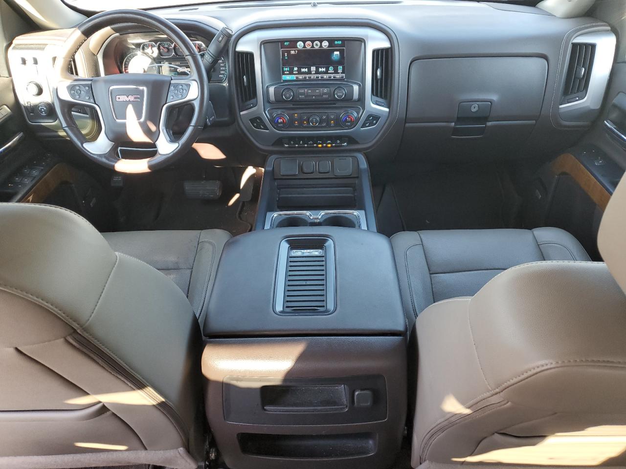2018 GMC Sierra - Image 8