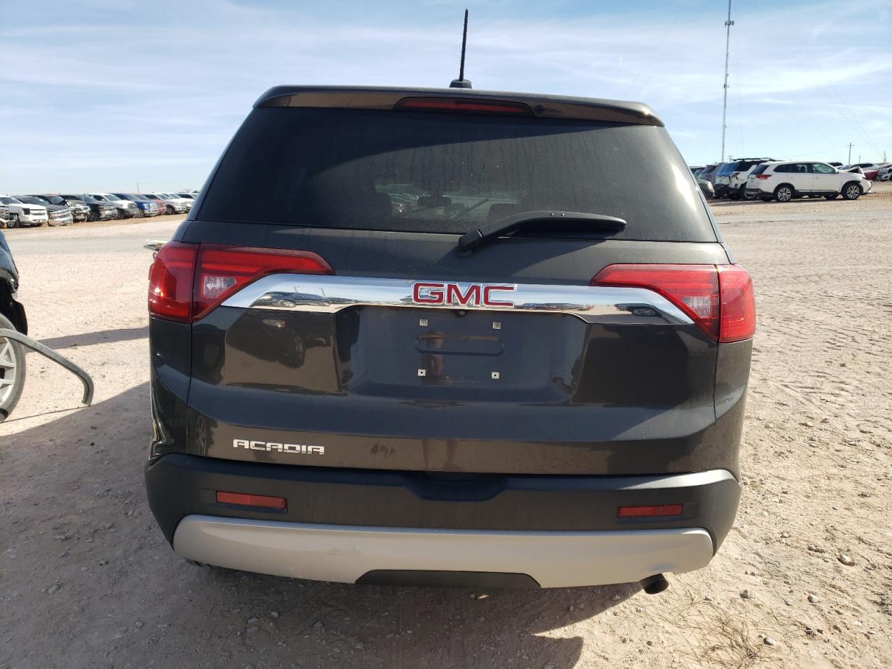 2019 GMC Acadia - Image 6