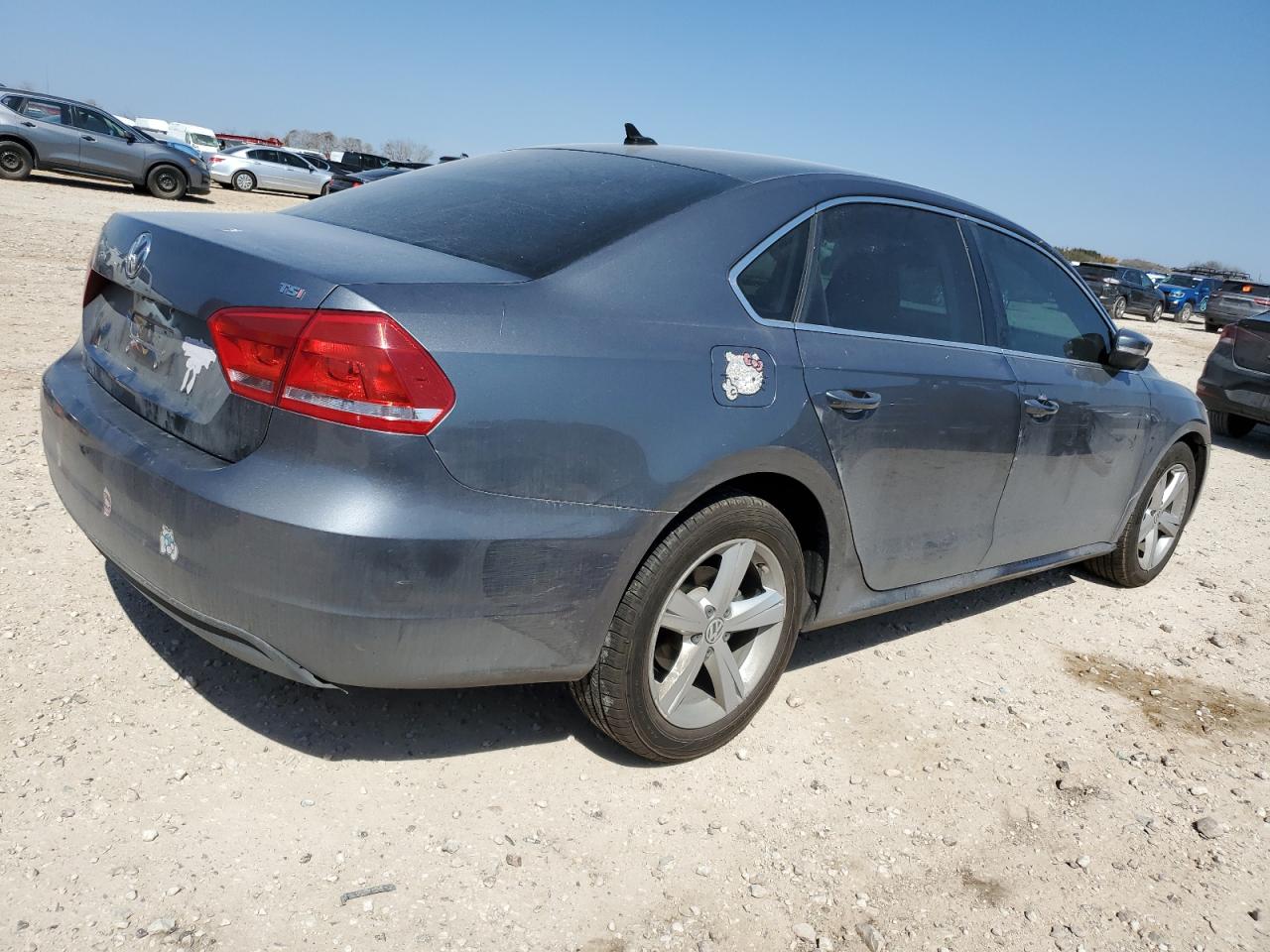 2015 Volkswagen Passat - Image 3