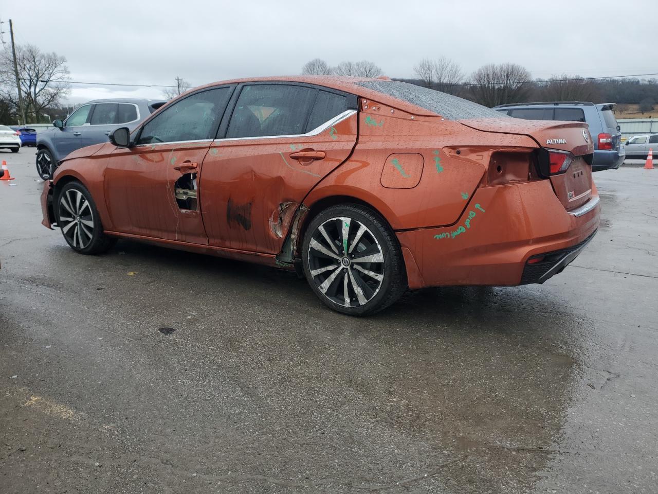 2021 Nissan Altima - Image 2