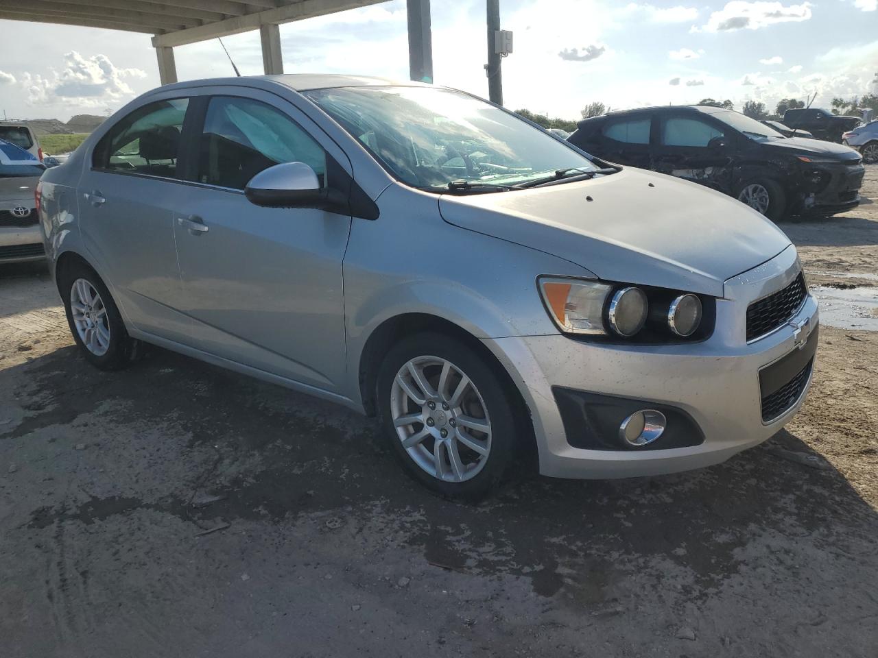 2012 Chevrolet Sonic - Image 4