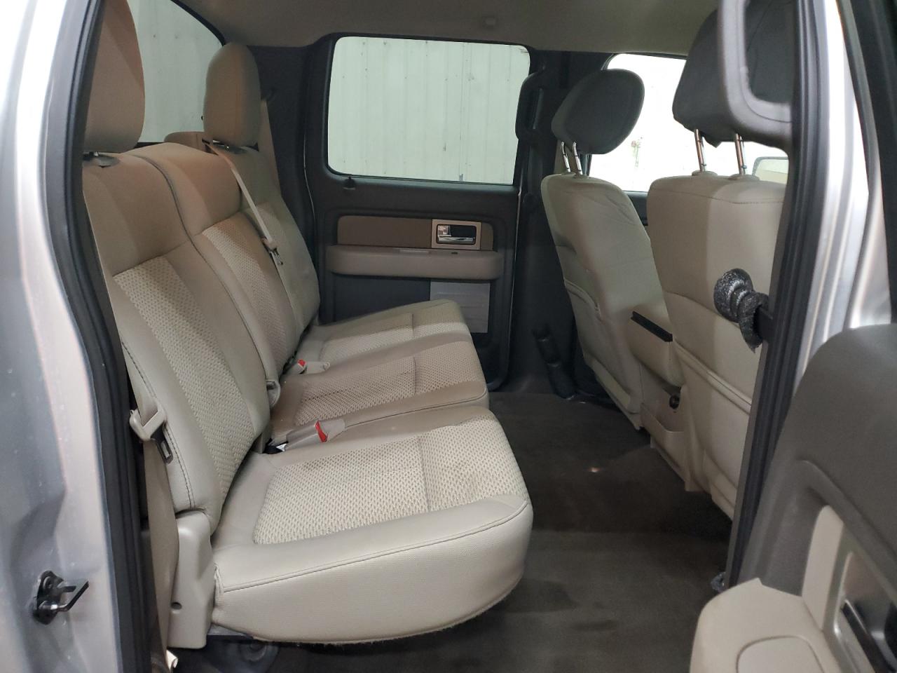 2010 Ford F-150 - Image 10