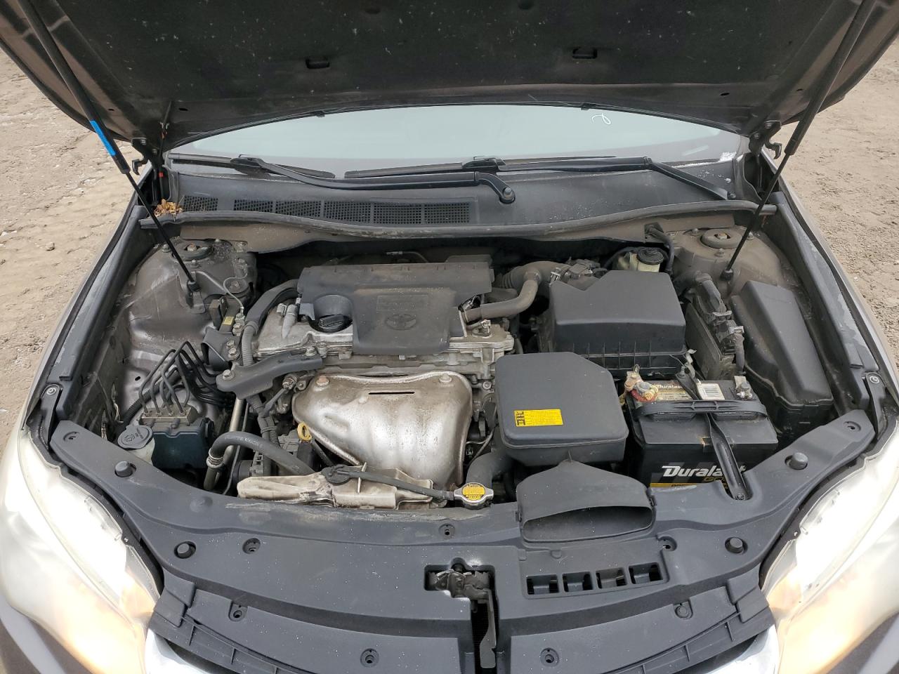 2015 Toyota Camry - Image 11