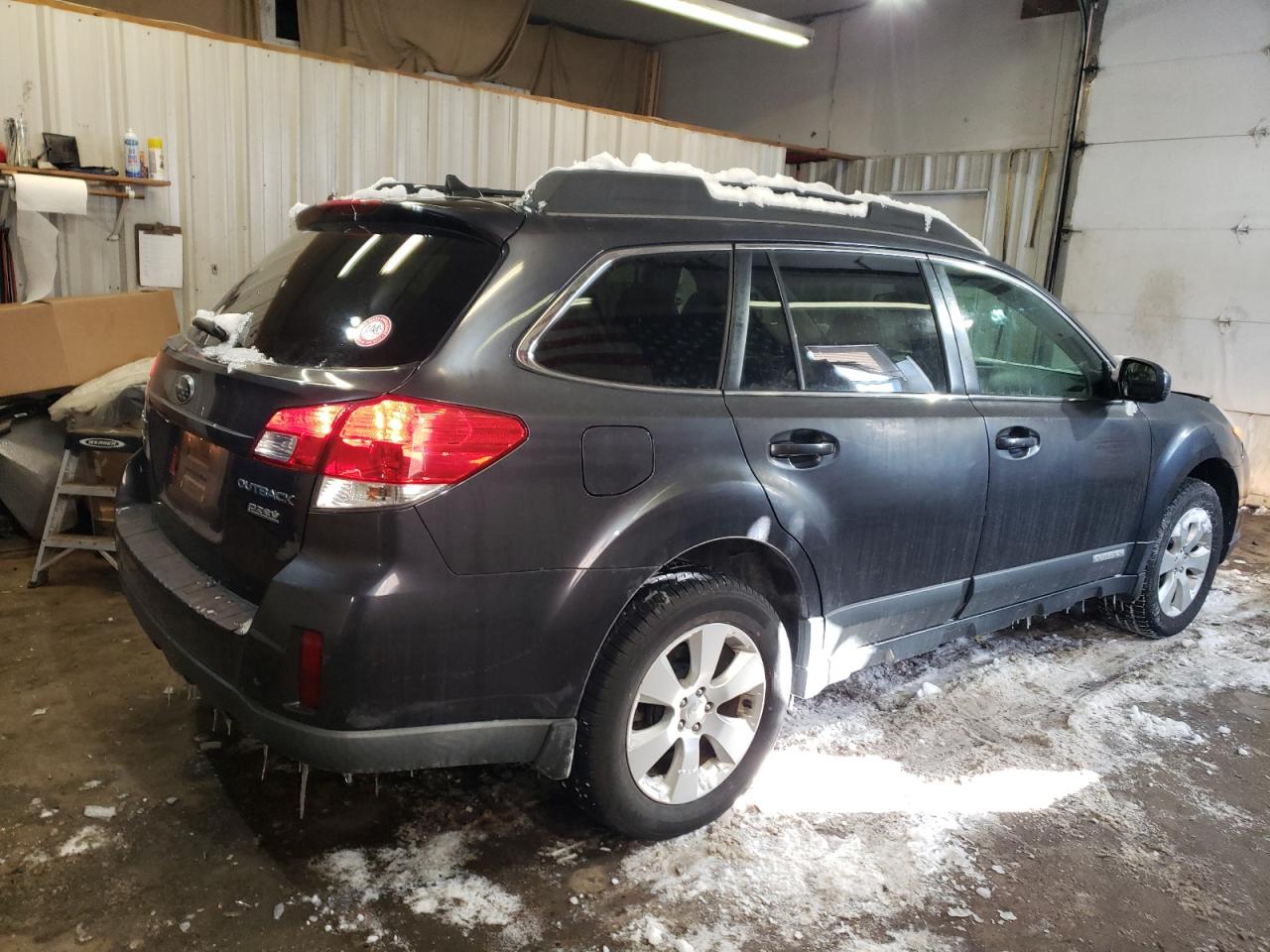 2011 Subaru Outback - Image 3