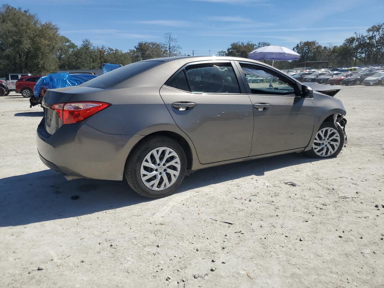 2018 Toyota Corolla - Image 3