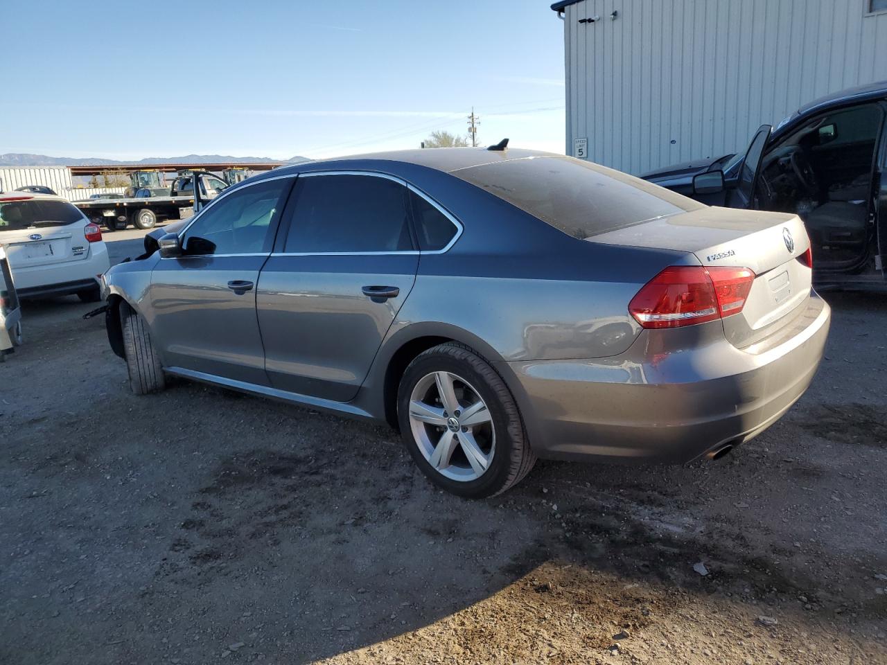 2014 Volkswagen Passat - Image 2