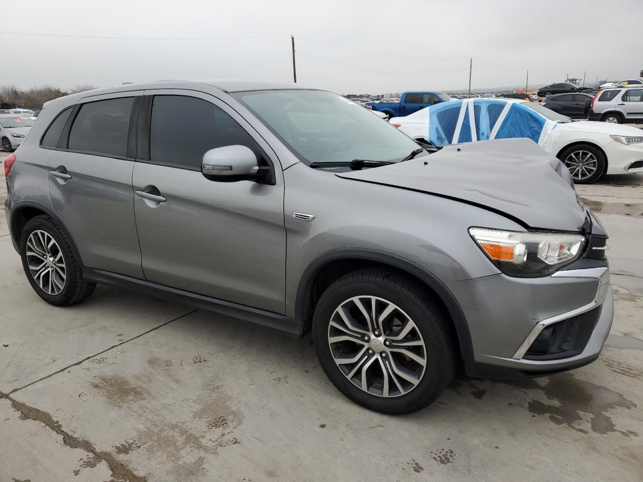 2019 Mitsubishi Outlander - Image 4