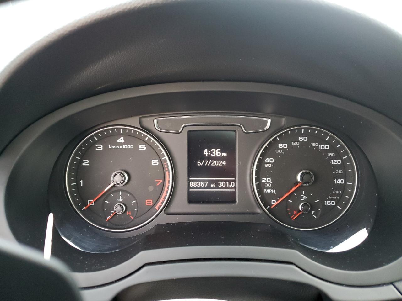 2018 Audi Q3 - Image 9