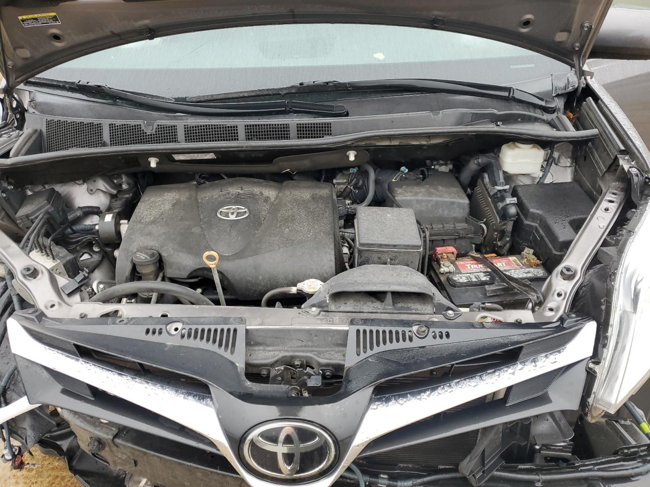 2020 Toyota Sienna - Image 12