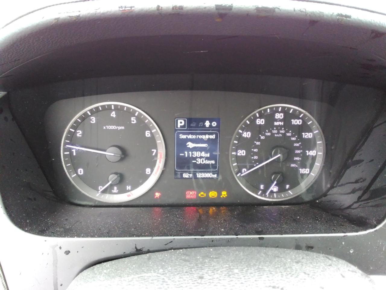 2016 Hyundai Sonata - Image 9