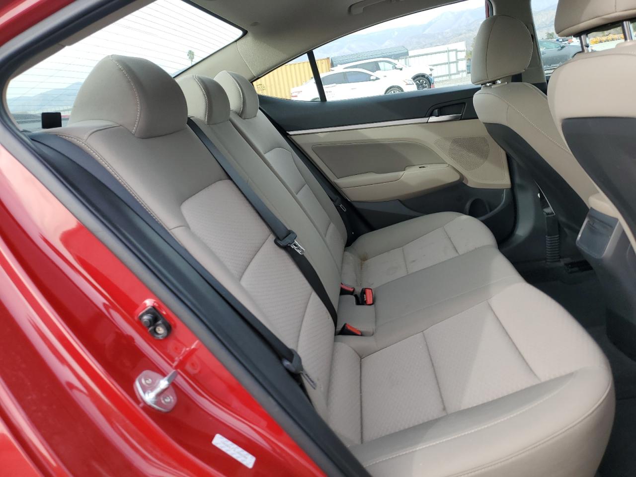 2020 Hyundai Elantra - Image 10