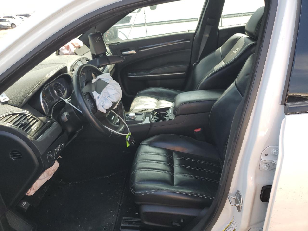 2021 Chrysler 300 - Image 7