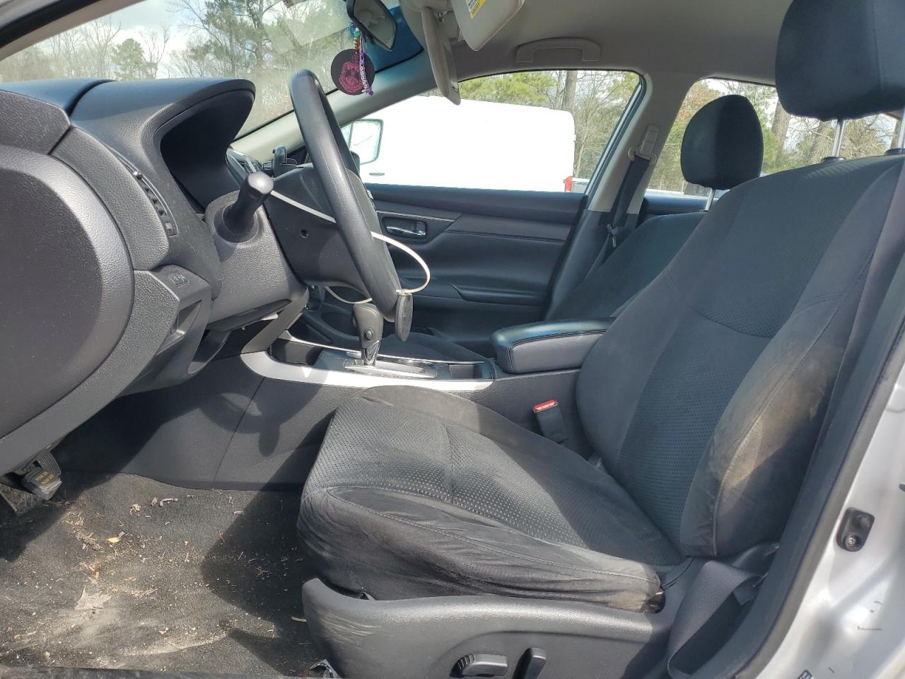 2015 Nissan Altima - Image 7