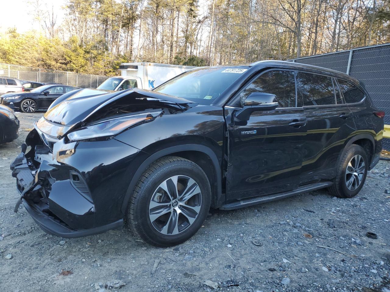 2021 Toyota Highlander - Image 1