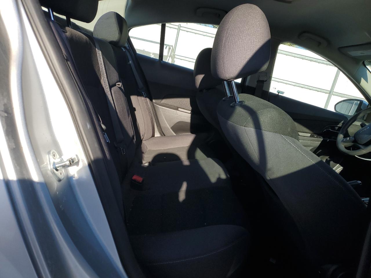 2015 Chevrolet Cruze - Image 10