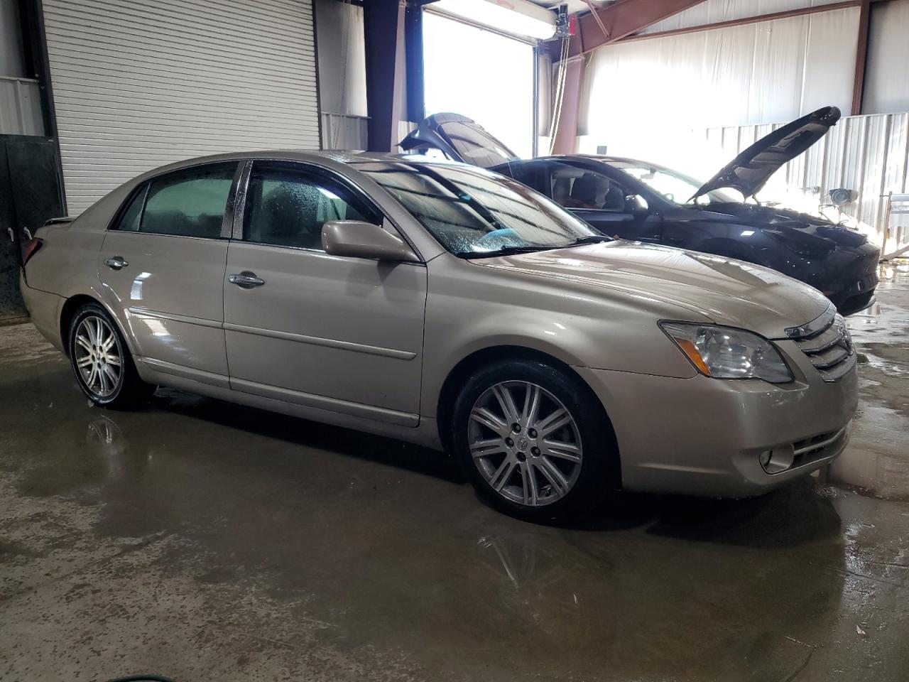 2007 Toyota Avalon - Image 4