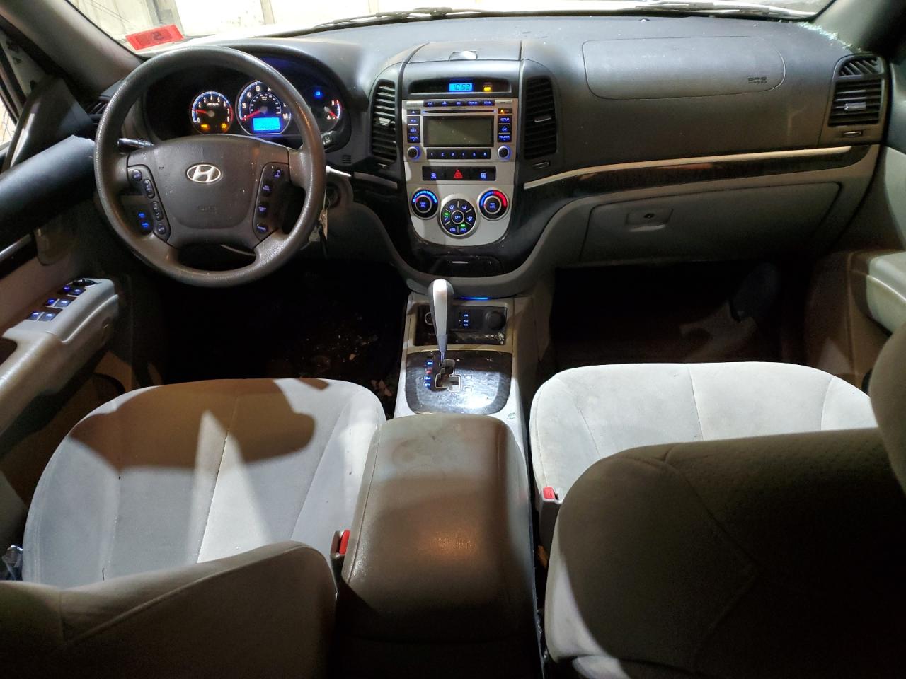 2009 Hyundai Santa Fe - Image 8