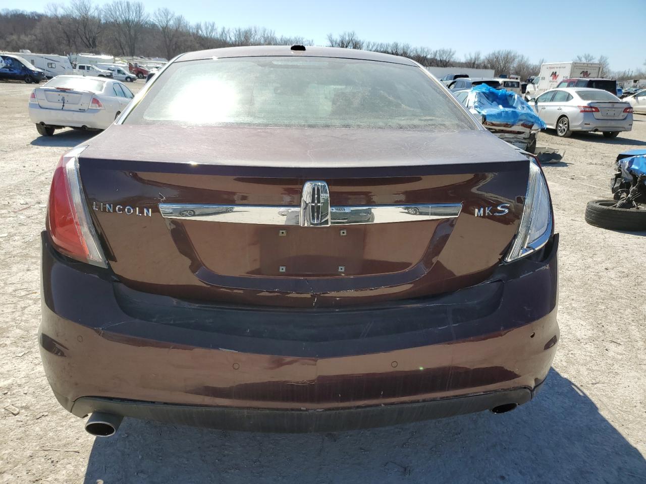 2010 Lincoln MKS - Image 6