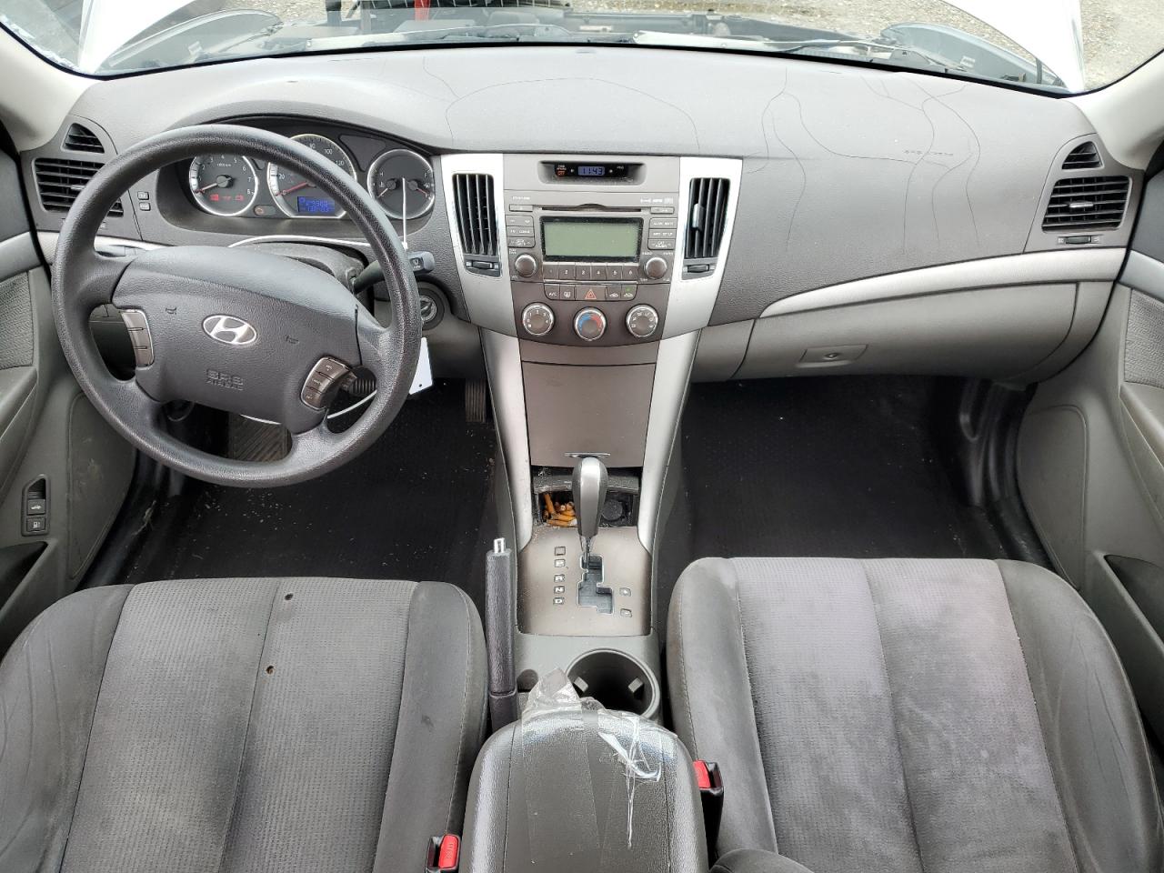 2009 Hyundai Sonata - Image 8