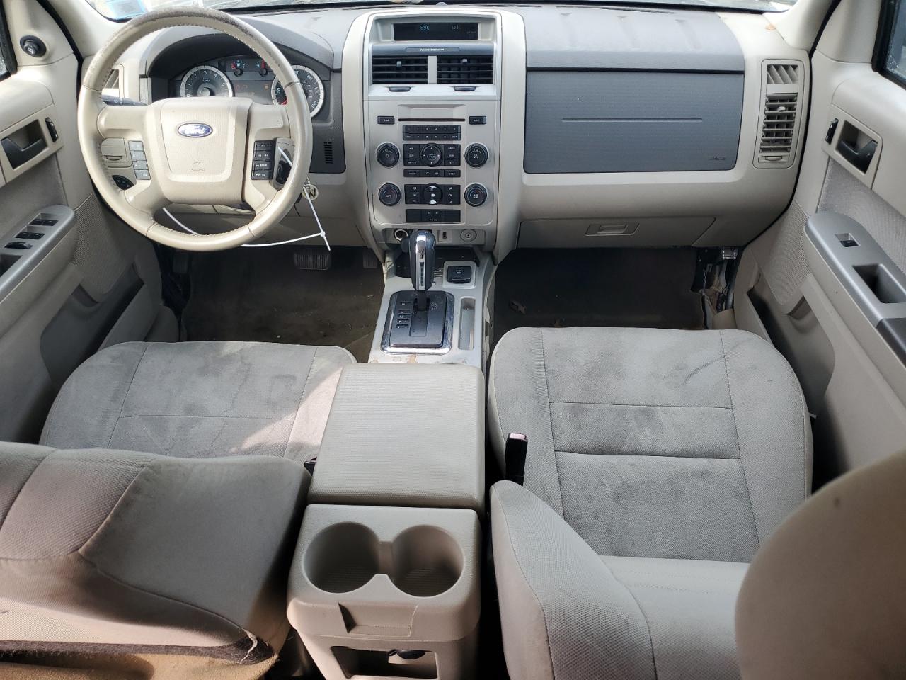 2010 Ford Escape - Image 8