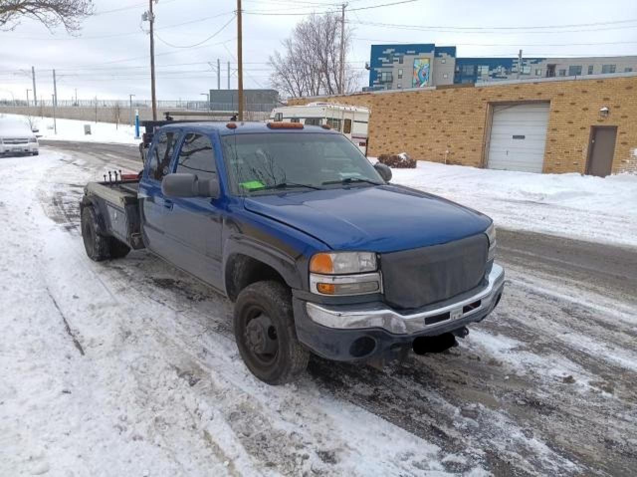 2003 GMC Sierra - Image 1