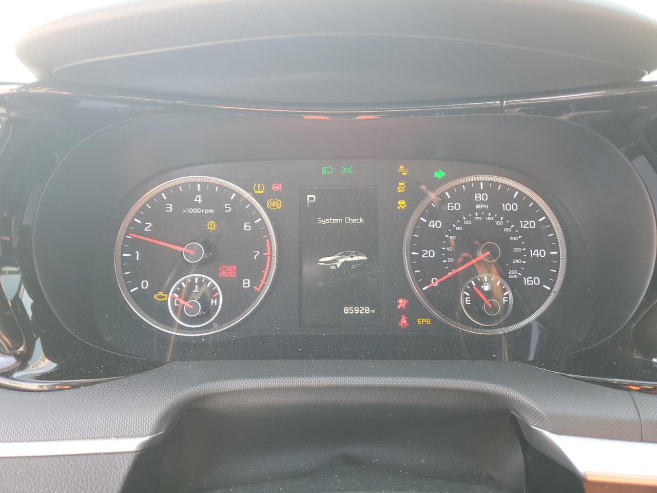 2022 Kia K5 - Image 9