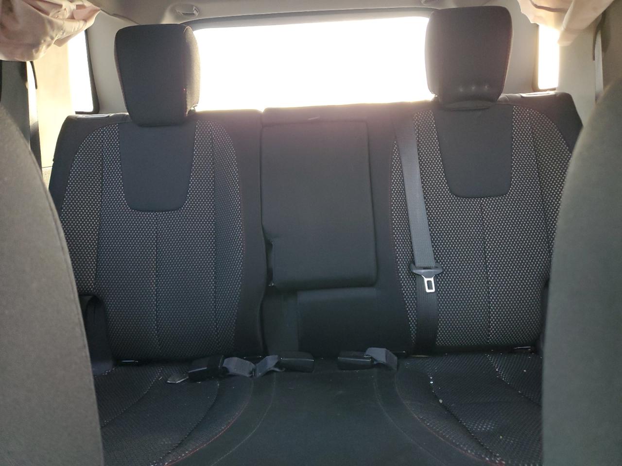 2016 GMC Terrain - Image 10