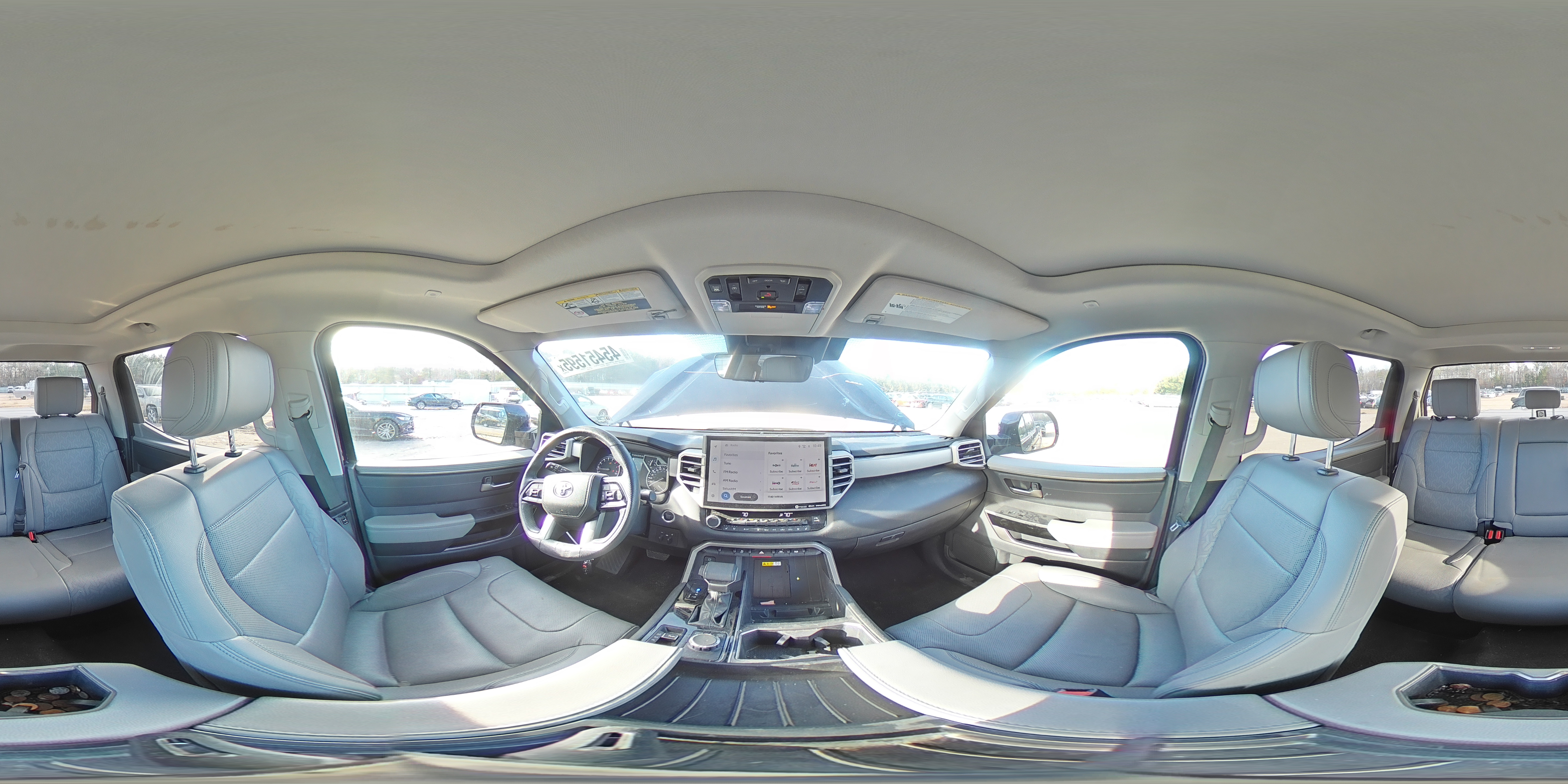 2022 Toyota Tundra - Image 13