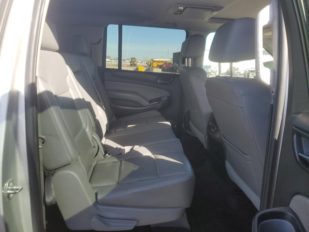 2016 Chevrolet Suburban - Image 11